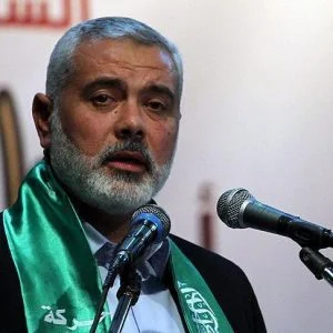 هنية يهنئ بن سلمان على اختياره وليا للعهد في السعودية