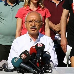 من انقرة الى اسطنبول.. حزب الشعب الجمهوري يواصل “مسيرة العدالة”