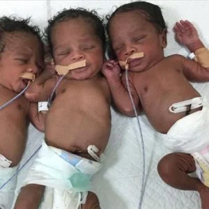 سودانية تنجب ثلاثة توائم وتسميهم “رجب وطيب وأردوغان”