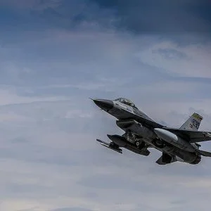 سلاح الجو التركي يسحق مواقع لـ بي كا كا جنوب شرقي البلاد