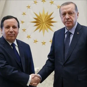 أردوغان يستقبل وزير خارجية تونس في أنقرة