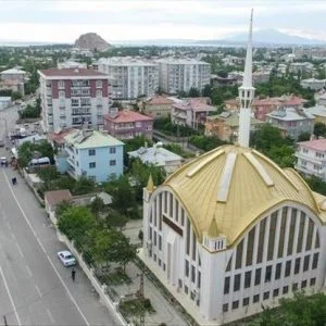 في تركيا.. مسجد يحتضن العمارة العثمانية والسلجوقية والعربية