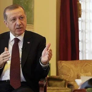 أردوغان: الضباط الأمريكيون يتحركون جنبا إلى جنب مع الإرهابيين