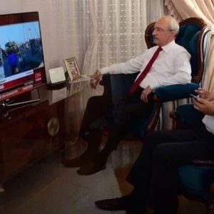 زعيم “الشعب الجمهوري” التركي يدعو لمحاسبة انقلابيي 15 تموز