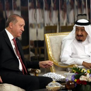 الرئيس التركي والعاهل السعودي يبحثان العلاقات الثنائية ومكافحة الإرهاب