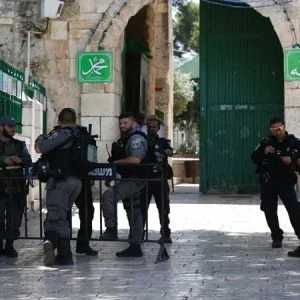 مصر تطالب إسرائيل بوقف العنف