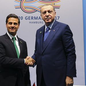 بالصور.. أردوغان يلتقي زعماء عدد من الدول على هامش قمة "مجموعة العشرين" 4 بالصور.. أردوغان يلتقي زعماء عدد من الدول على هامش قمة "مجموعة العشرين" 3