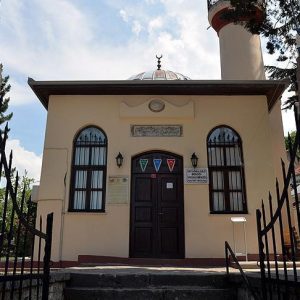 تعرف على أول مسجد في الدولة العثمانية بناه “أرطُغرُل”