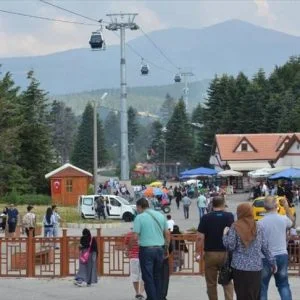 جبل “أولو داغ” التركي.. وجهة للسياح العرب خلال الصيف