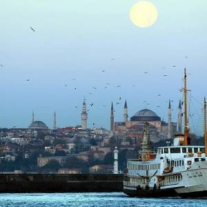 تركيا تسعى لجذب مليون سائح يوناني سنوياً