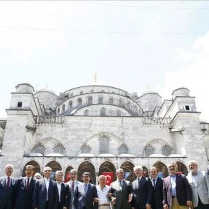 أعمال ترميم لمسجد “السلطان أحمد” باسطنبول تستمر 4 أعوام