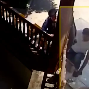 بالفيديو.. شاب يقتل زوج اخته بالرصاص في مسجد بمدينة “تشوروم” التركية