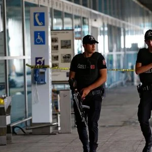 السلطات التركية تطلق سراح 6 عراقيين اعتقلوا في مطار اسطنبول