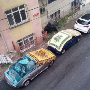 هذه الصور من اسطنبول.. هكذا انتظر سكانها العاصفة