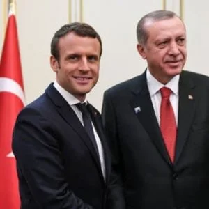 ماكرون يهاتف الرئيس اردوغان