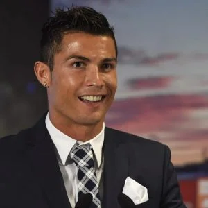 تركي يستعد للزواج من ابنة خالة رونالدو