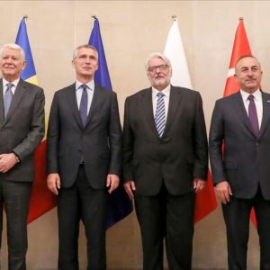 اجتماع ثلاثي لوزراء خارجية تركيا ورومانيا وبولندا في وارسو