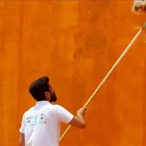 طلاب أتراك يشاركون في أعمال تطوعية بالسودان