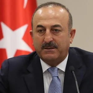 وزير الخارجية التركي يبدأ زيارة رسمية للعراق