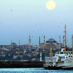 إسطنبول تستقبل أكثر من 5.7 ملايين سائح أجنبي خلال 7 أشهر