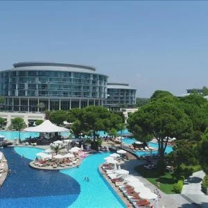 منتجعات أنطاليا التركية السياحية.. جمال وجودة من فئة الـ5 نجوم