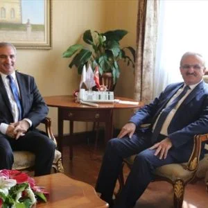 سفير تل أبيب في أنقرة يدعو السياح الأتراك لزيارة إسرائيل