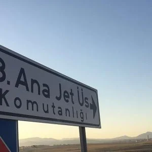 تركيا تسمح لبرلمانيون ألمان بزيارة قاعدة قونية الجوية