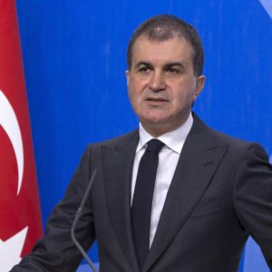 وزير تركي: الساسة الشعبويين في أوروبا يتغذّون من معاداة تركيا