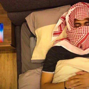 هذا ما تسببه ميزة Face ID الجديدة في هاتف آيفونX للمتزوجين