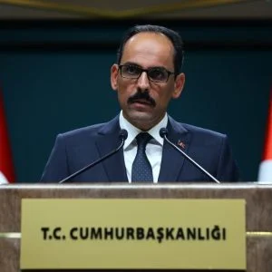 كالن: تجاهل ألمانيا لمسائلها وهجومها على أنقرة هو انعكاس للانكماش في الأفق