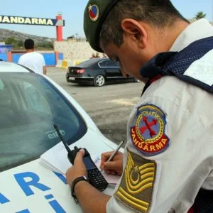 تركيا.. توقيف 40 شخصًا حاولوا التسلل من الأراضي السورية إلى هطاي