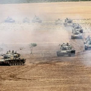 تركيا: حكومة إقليم شمال العراق تعد لاشتباكات جديدة بالمنطقة