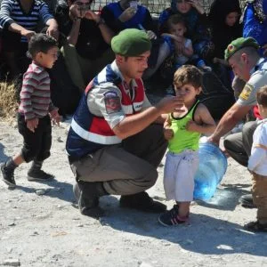 تركيا.. ضبط 42 أجنبيًا حاولوا التسلل إلى أوروبا