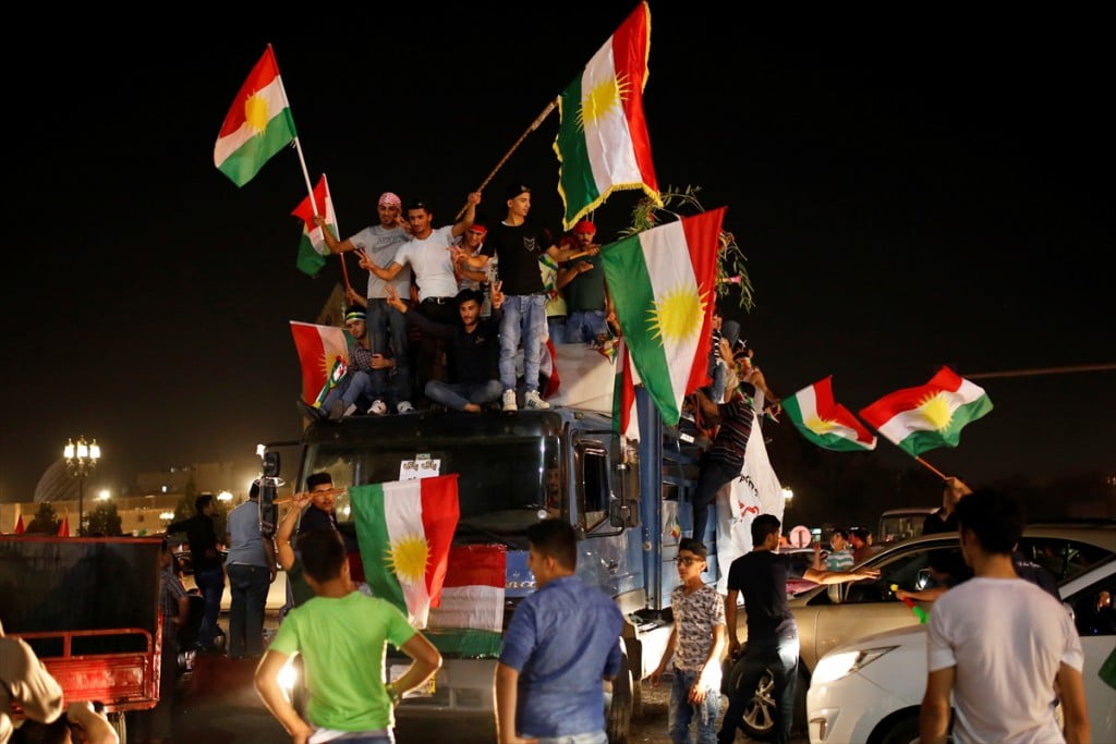 بالصور.. احتفالات بالإقليم الكردي باستفتاء الانفصال 27