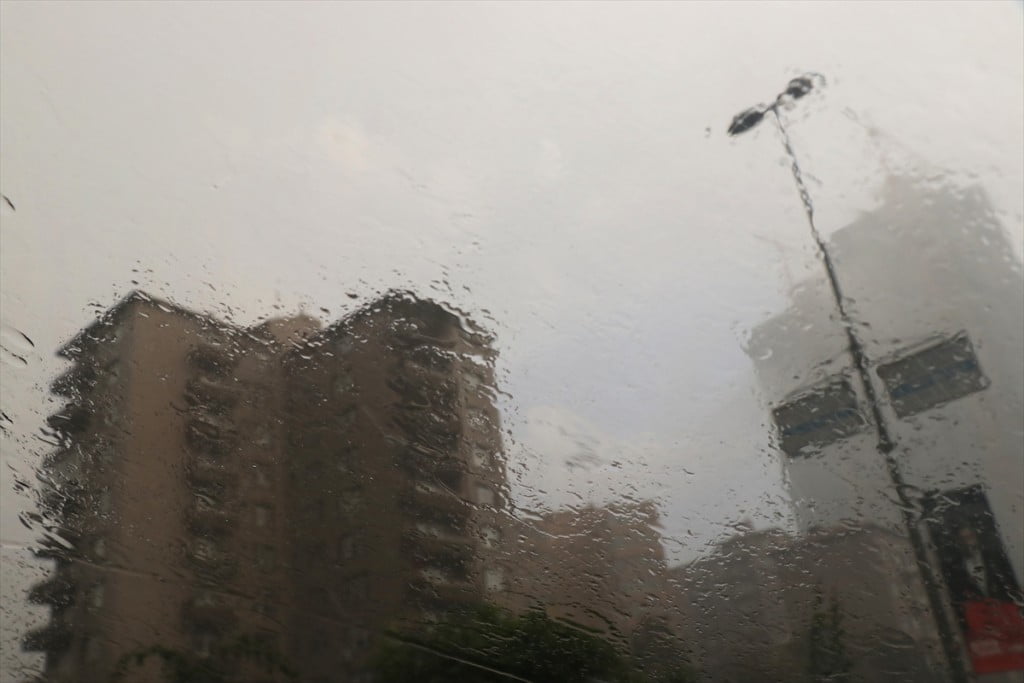 أمطار غزيرة تهطل على إسطنبول 6 أمطار غزيرة تهطل على إسطنبول 5