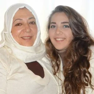 مقتل معارضة سورية وابنتها في إسطنبول