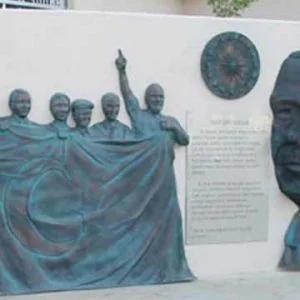 أردوغان يرفض نصب تماثيل له في المدن التركية