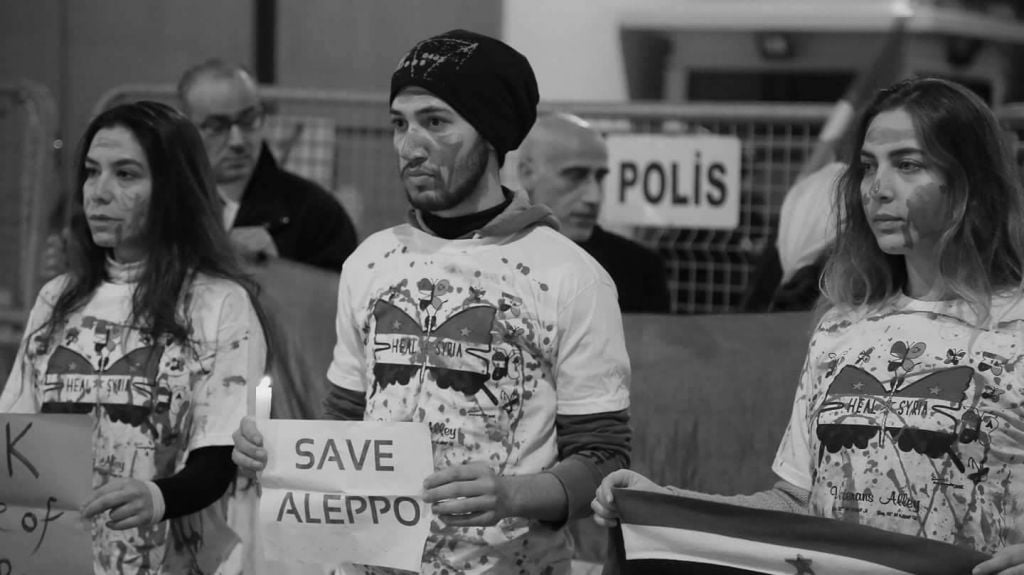 مقتل معارضة سورية وابنتها في إسطنبول 3