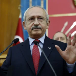 “الشعب الجمهوري” التركي: يجب إمهال برزاني 24 ساعة قبل الإجراءات العسكرية