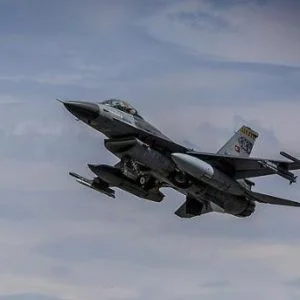 سلاح الجو التركي يدمر مواقع لـ”بي كا كا” الإرهابية شمالي العراق