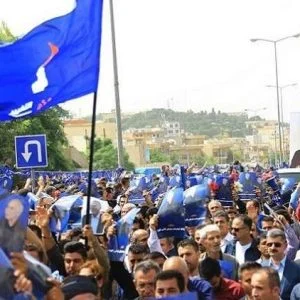 اصوات كردية تطالب بتأجيل الاستفتاء