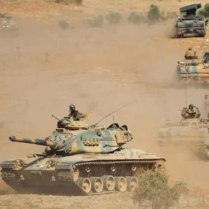 تركيا ترفع مستوى مناوراتها العسكرية بالقرب من الحدود العراقية