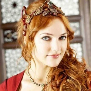 بعد علاقة حب مع فلسطيني.. هل عادت “السلطانة هيام” لـ”رستم باشا”؟