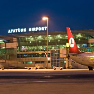 استئناف حركة الملاحة الجوية في مطار أتاتورك بإسطنبول
