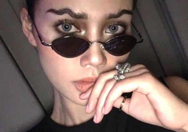 موضة جديدة تثير جدلا واسعا على مواقع التواصل الاجتماعي 1