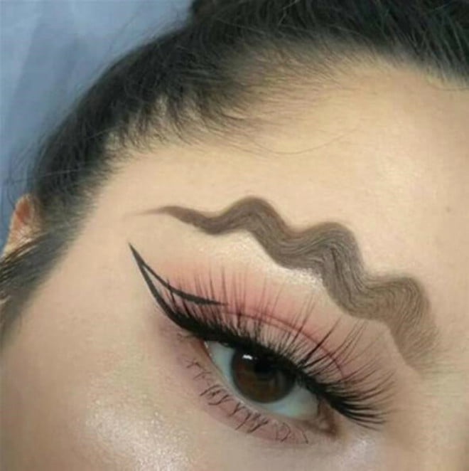 موضة جديدة تثير جدلا واسعا على مواقع التواصل الاجتماعي 17