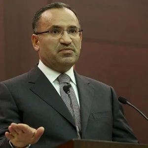 تركيا: علاقاتنا التجارية مع إيران متوافقة مع القوانين المحلية والدولية