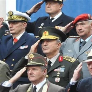 رئيس الأركان التركي يلتقي نظيره الأمريكي في ألبانيا
