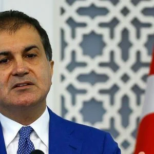 وزير تركي: تركيا حامية اوروبا