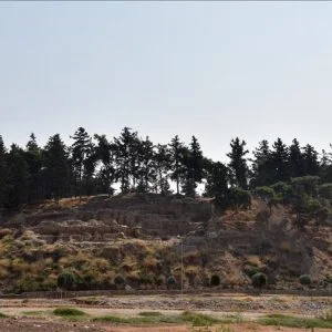 تلة “يوموك تبه”بولاية مرسين جنوبي تركيا ..تعود للألفية السابعة قبل الميلاد